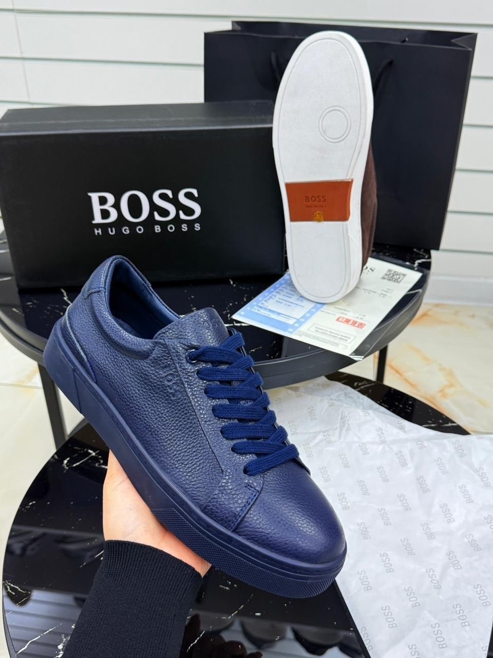 мужские кроссовки boss,кроссовки boss,кроссовки hugo boss мужская кожаная повседневная спортивная ,кроссовки boss boss,кеды boss
