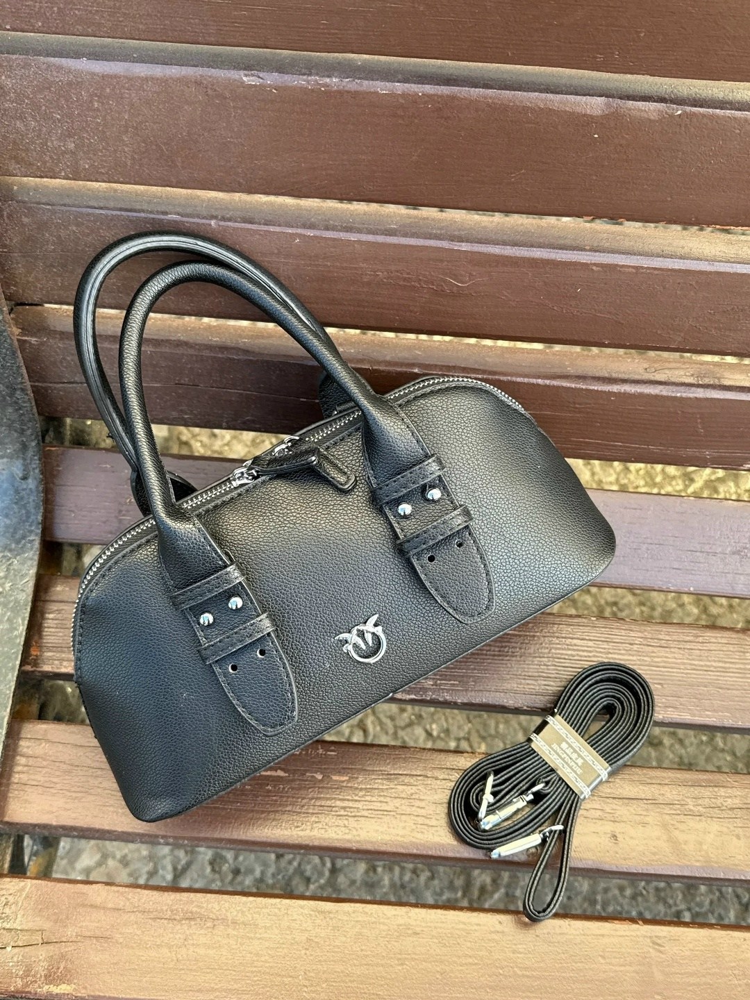 женская черная сумка escape baguette pinko,сумка,сумка женская,стильная сумка,сумка-тоут с верхней ручкой pinko черный