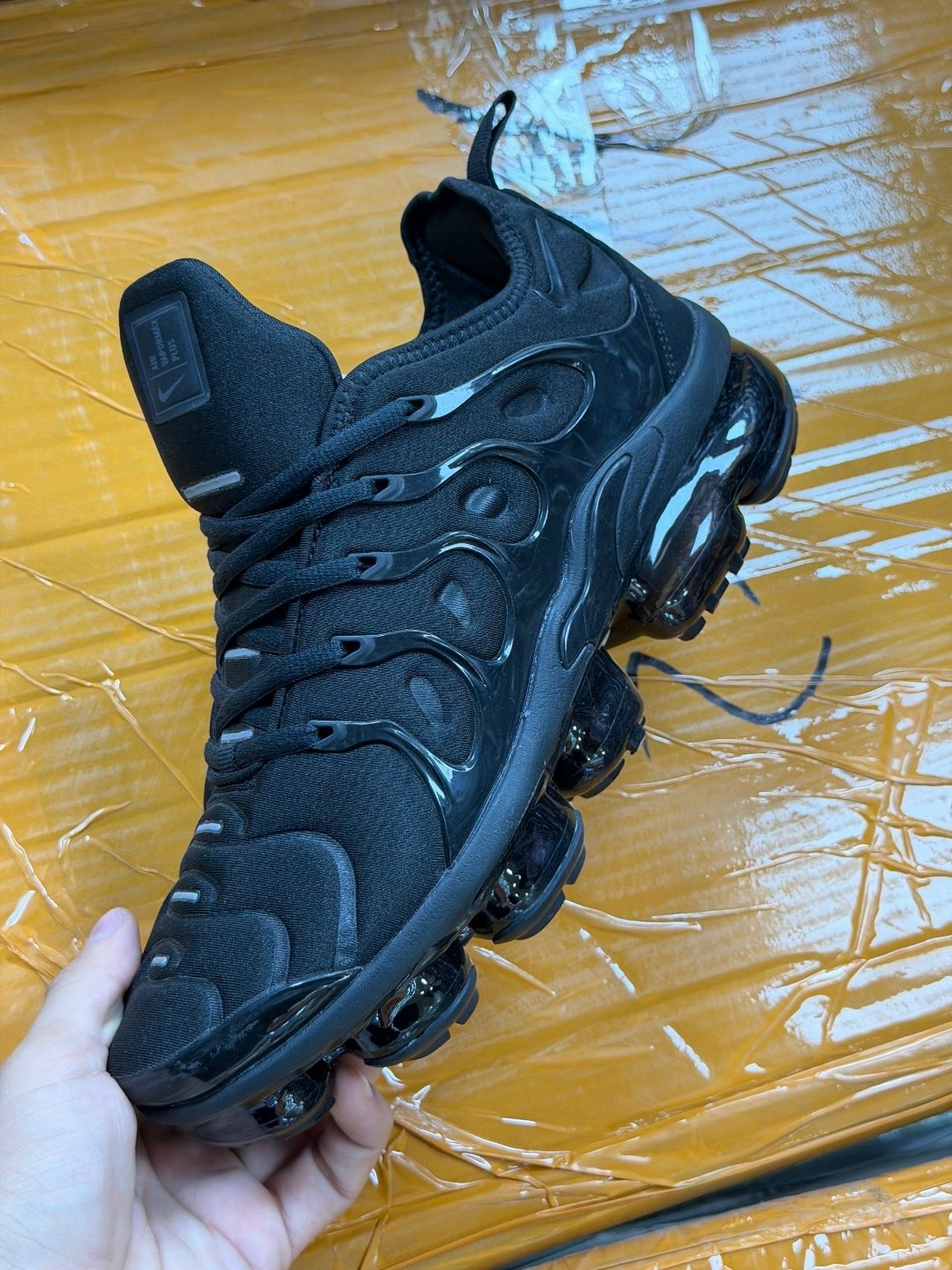 nike vapormax,nike air vapormax,nike vapormax plus,nike air vapormax plus,кроссовки nike air vapormax plus