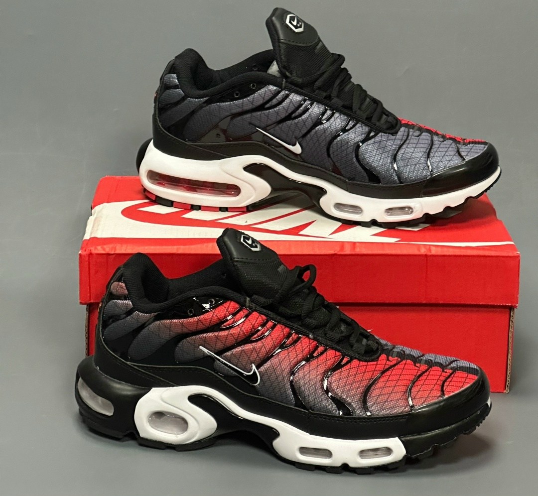 кроссовки nike air max tn plus,кроссовки мужские nike air max tn plus,nike air max tn plus,кроссовки nike air max plus,кроссовки