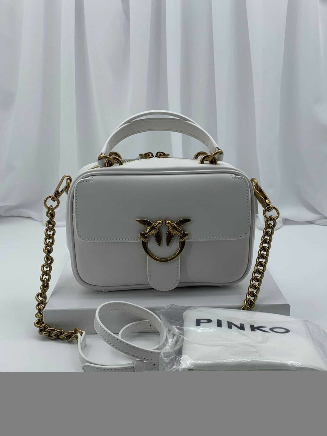 сумка pinko,женская сумка pinko,pinko сумка на плечо,сумка pinko белая,сумка женская пинко
