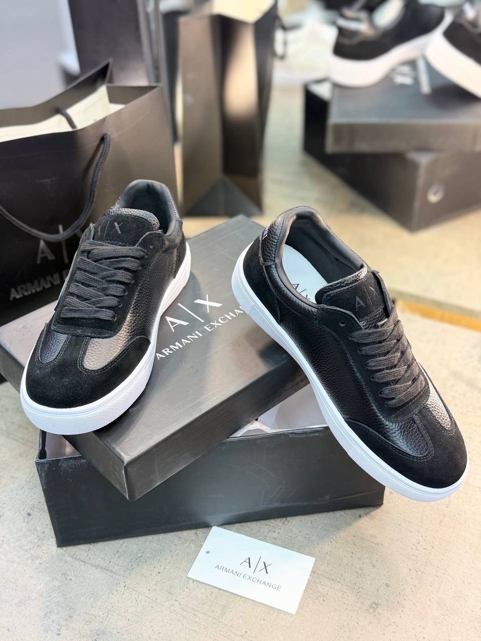 ,кроссовки armani exchange мужские,кроссовки armani exchange,armani exchange мужские кеды,кеды армани мужские