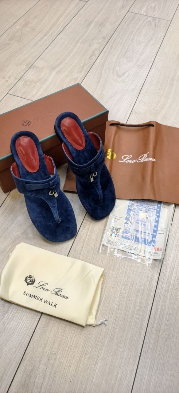 ,босоножки замшевые,босоножки loro piana,шлепанцы женские,брендовая