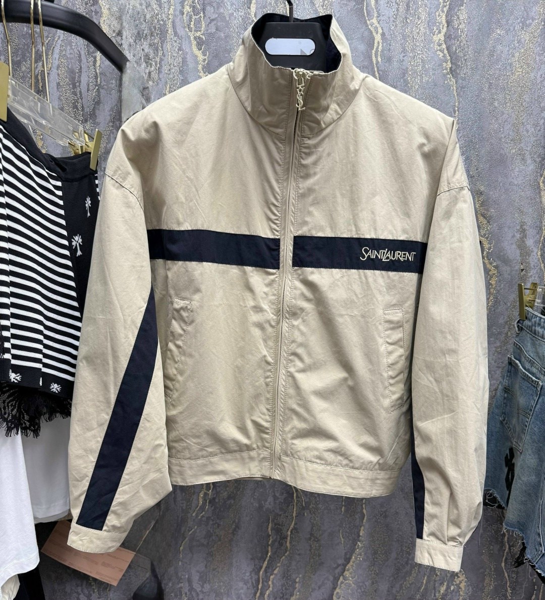 холщовая куртка prada premium,повседневный макияж,стильные наряды,макияж идеи