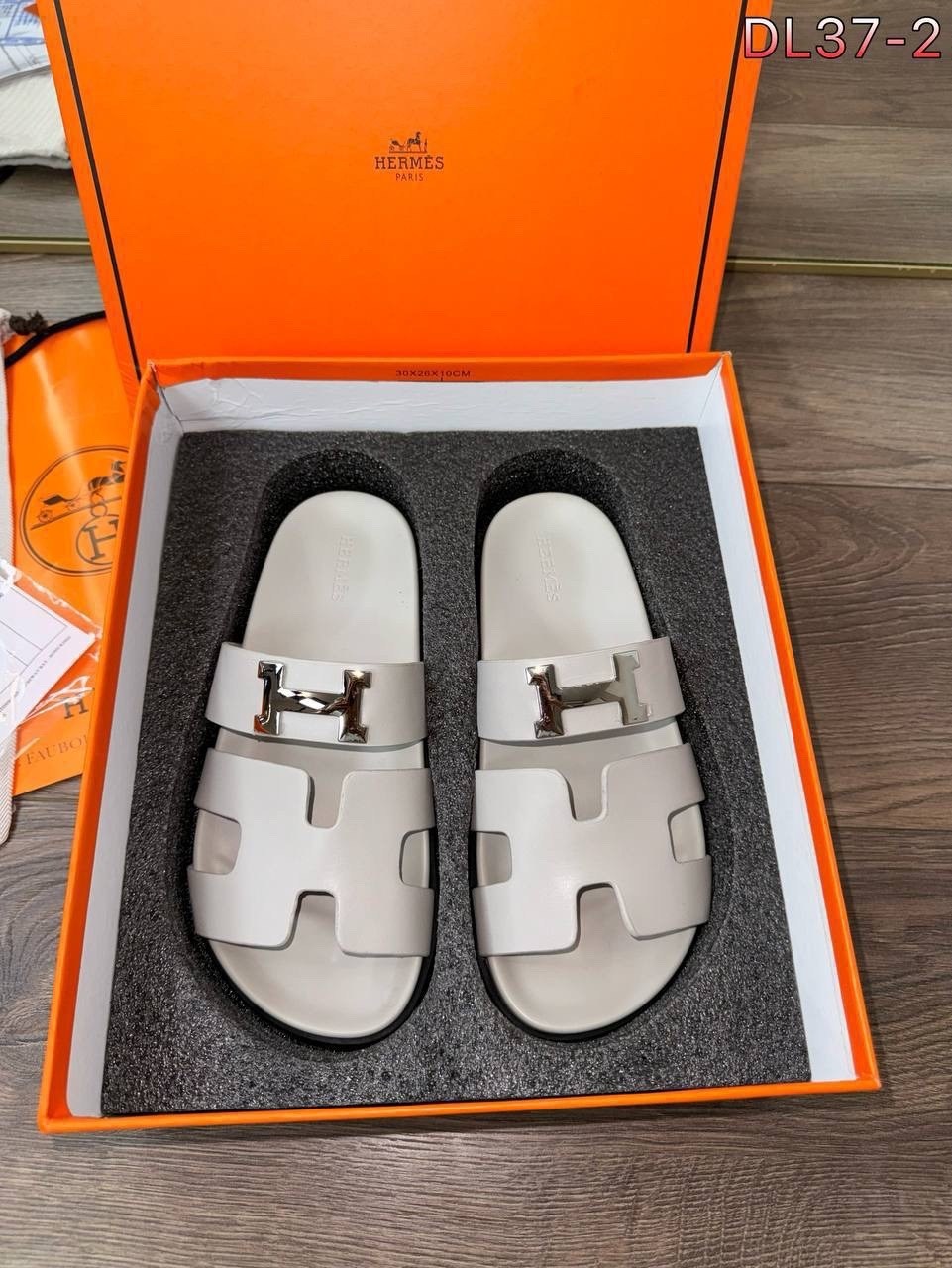 шлепанцы hermes,шлепки эрмес,мужские шлепки гермес,сандалии hermes,