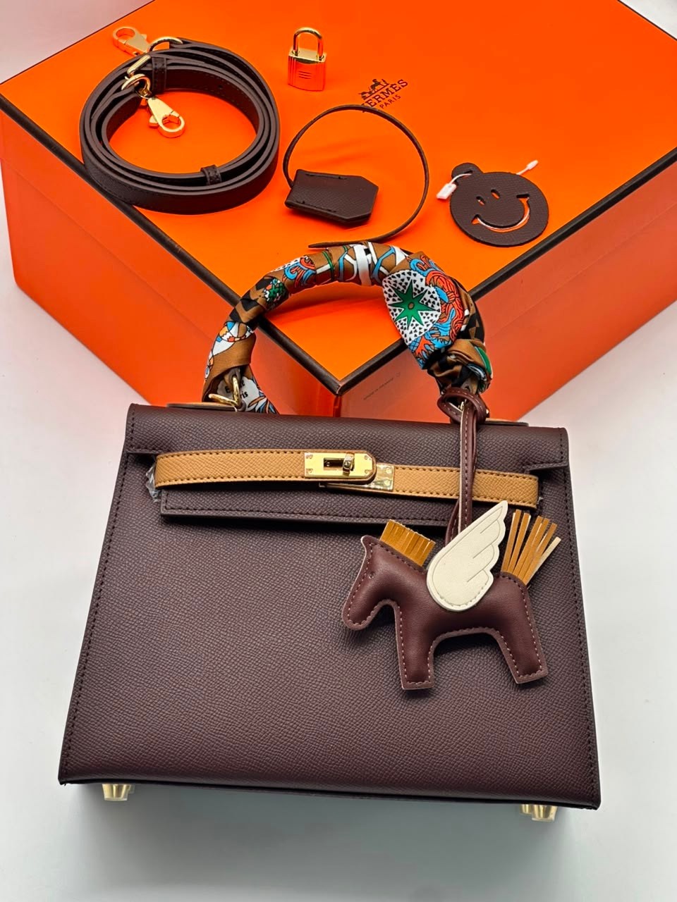 женская сумка hermes,сумка hermes kelly,сумка hermes,сумка гермес,сумка келли от гермес