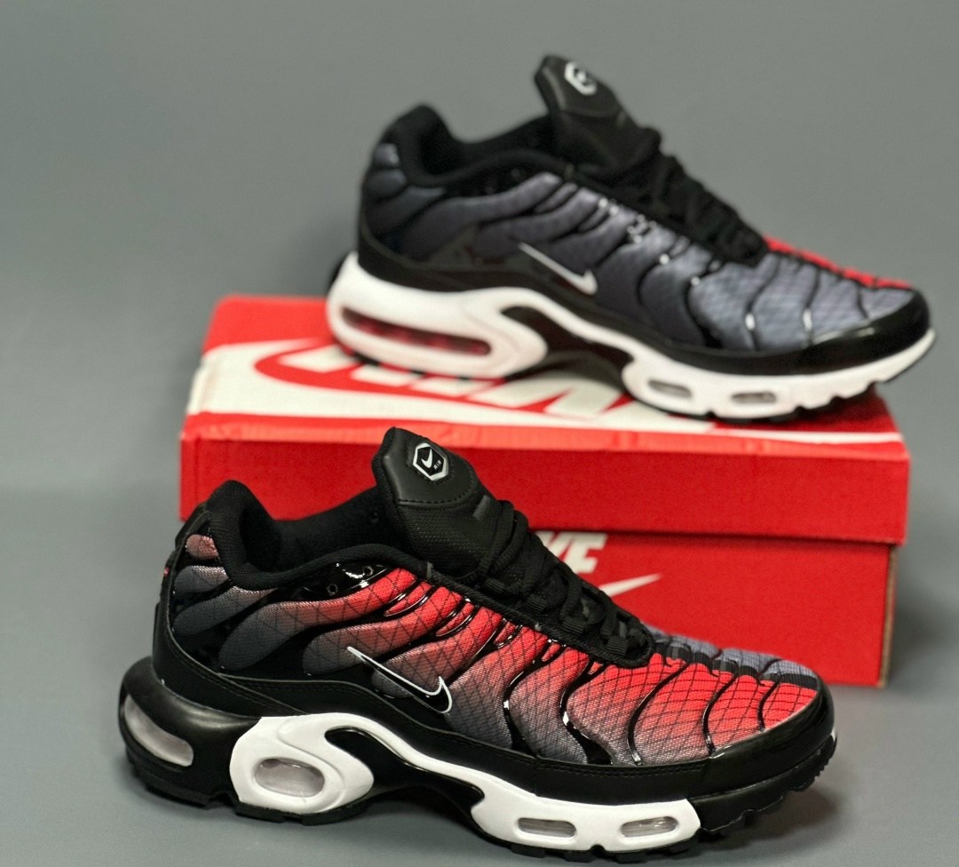 кроссовки nike air max tn plus,кроссовки мужские nike air max tn plus,nike air max tn plus,кроссовки nike air max plus,кроссовки