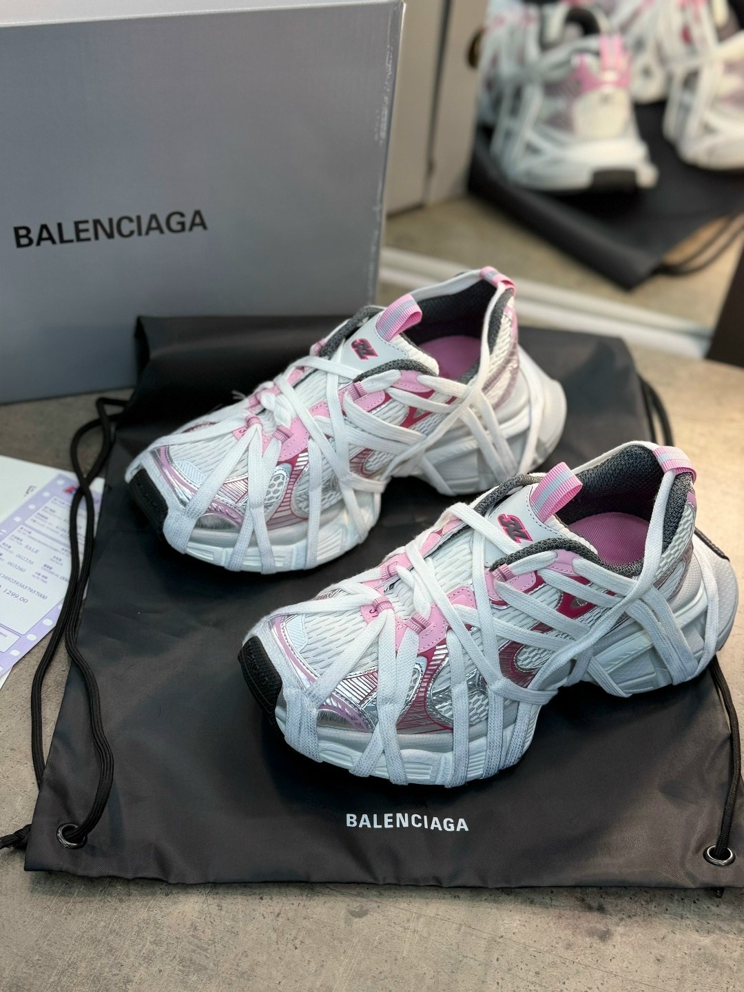 кроссовки женские balenciaga,кроссовки balenciaga,кроссовки спортивные balenciaga,кроссовки balenciaga 3 xl, balenciaga