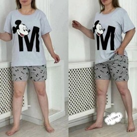 Костюм