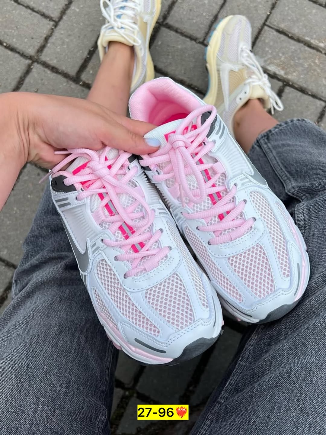 женские кроссовки nike,женские кроссовки,кроссовки,кроссовки nike zoom vomero 5,женские кроссовки nike air zoom vomero 5