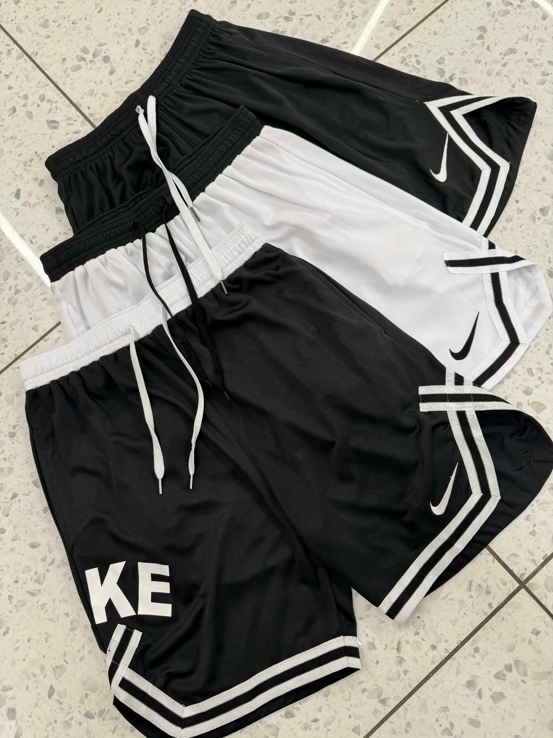 шорты мужские nike,спортивные шорты мужские,баскетбольные шорты,спортивные шорты,шорты мужские белые