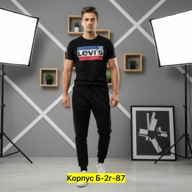 Костюм