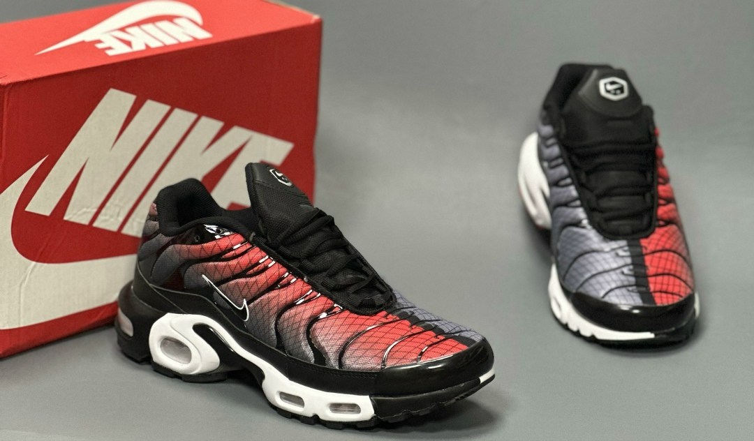 кроссовки nike air max tn plus,кроссовки мужские nike air max tn plus,nike air max tn plus,кроссовки nike air max tn,кроссовки
