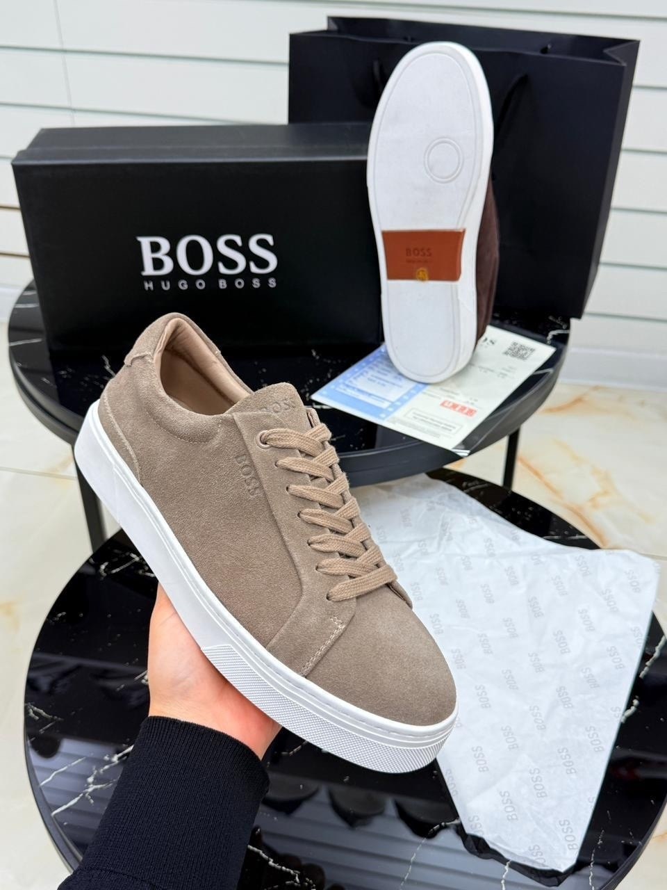 мужские кроссовки boss,кроссовки boss,кроссовки hugo boss мужская кожаная повседневная спортивная ,кроссовки boss boss,кеды boss