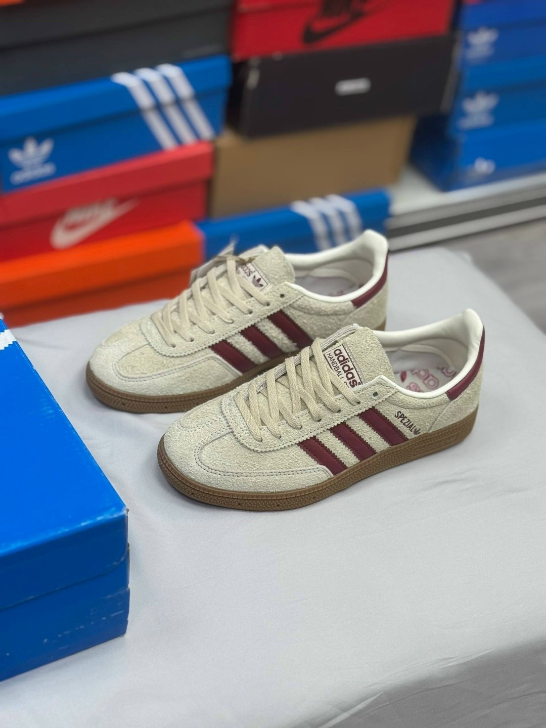 adidas handball spezial,adidas originals handball spezial,кроссовки adidas spezial,кроссовки adidas,
