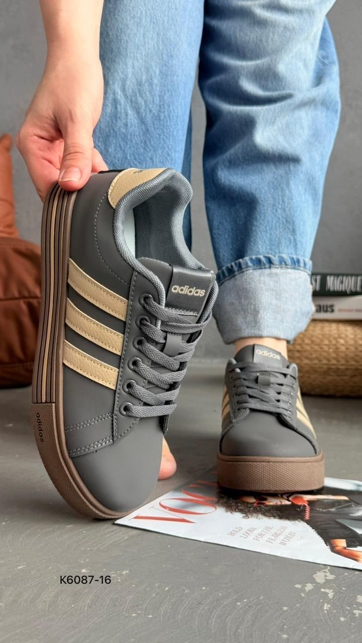 ,adidas белые,кроссовки adidas,белые кроссовки,кеды женские adidas