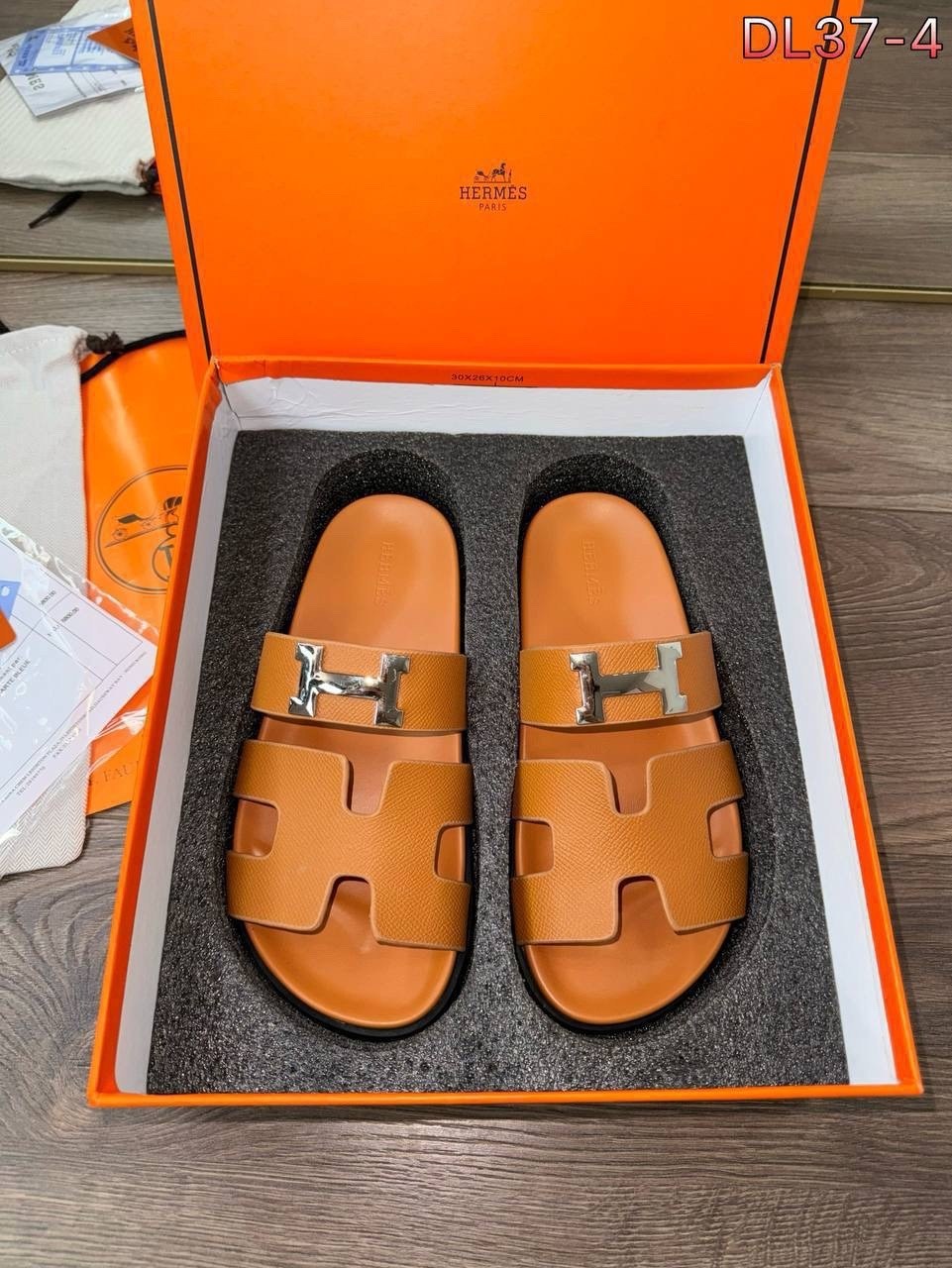 шлепанцы hermes,шлепки эрмес,мужские шлепки гермес,сандалии hermes,