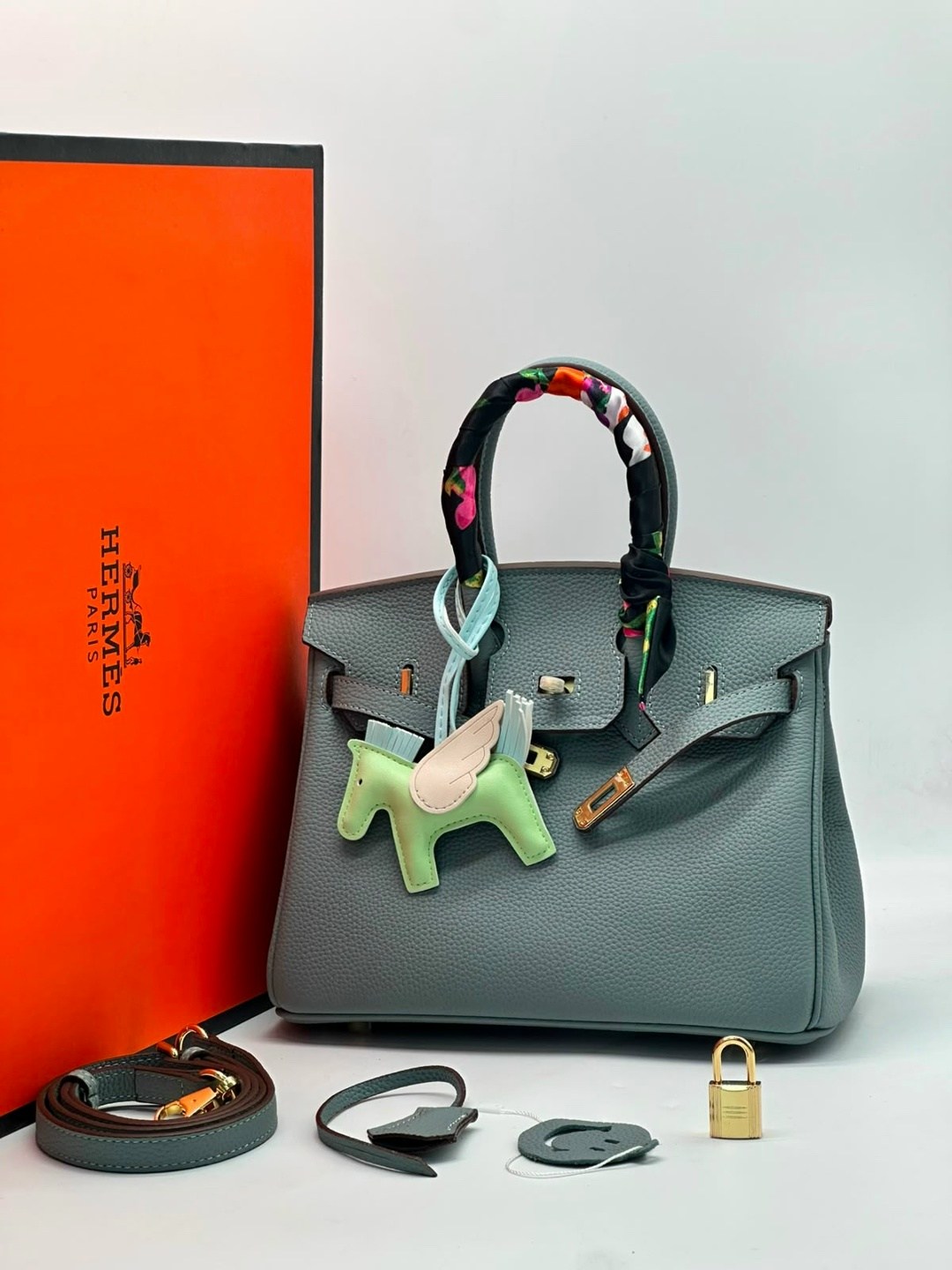 сумка hermes,hermes женская сумка,сумка hermes birkin гермес биркин оранжевый,сумка hermes birkin,сумка hermes birkin с лошадкой