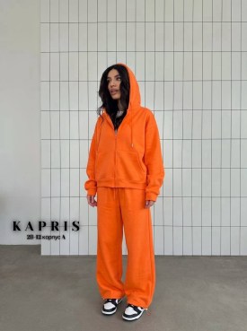 Костюм