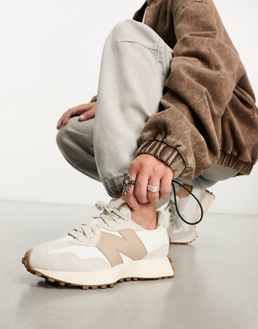 кроссовки new balance 327 белые,кроссовки new balance 327 кремового цвета,кроссовки new balance 327,new balance 327 sneakers in beige,new balance 327 качественные кроссовки кремового цвета