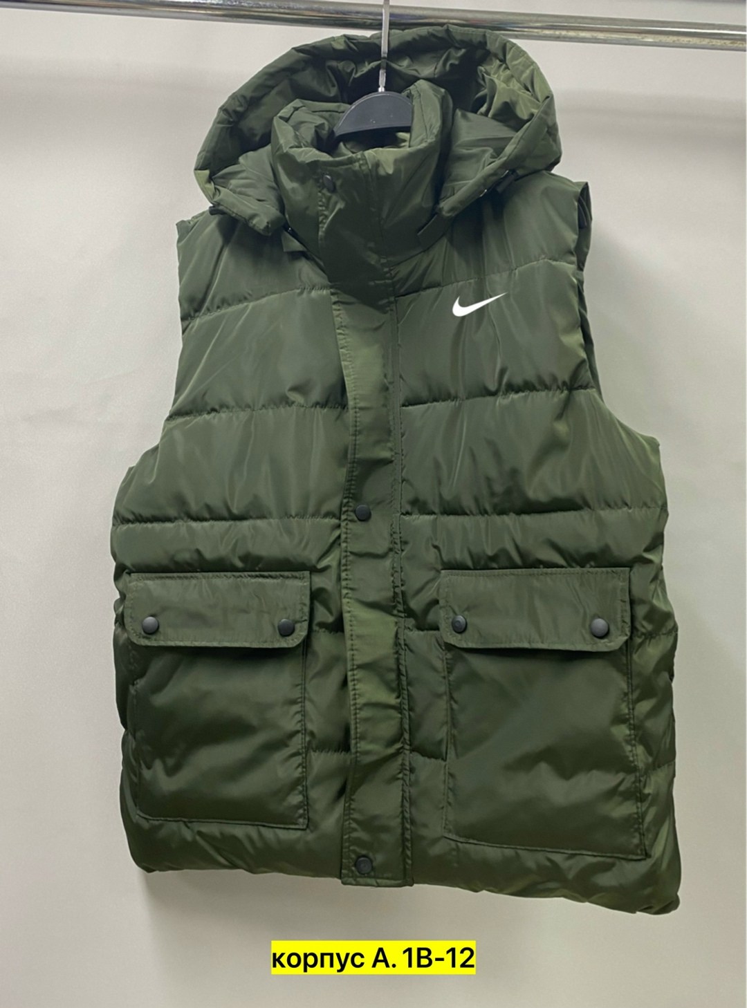 жилетки,жилетка nike,жилетка мужская,одежда жилет,жилет nike