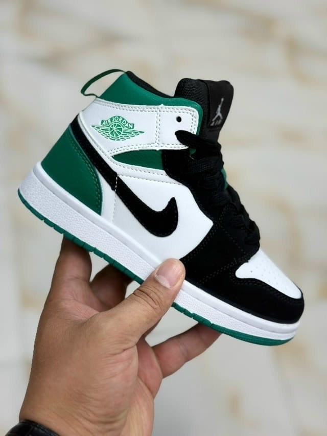 женские кроссовки nike air jordan 1,nike air jordan 1 mid milan,кроссовки детские nike jordan,nike air jordan 1 mid,кроссовки nike air jordan 1 retro high