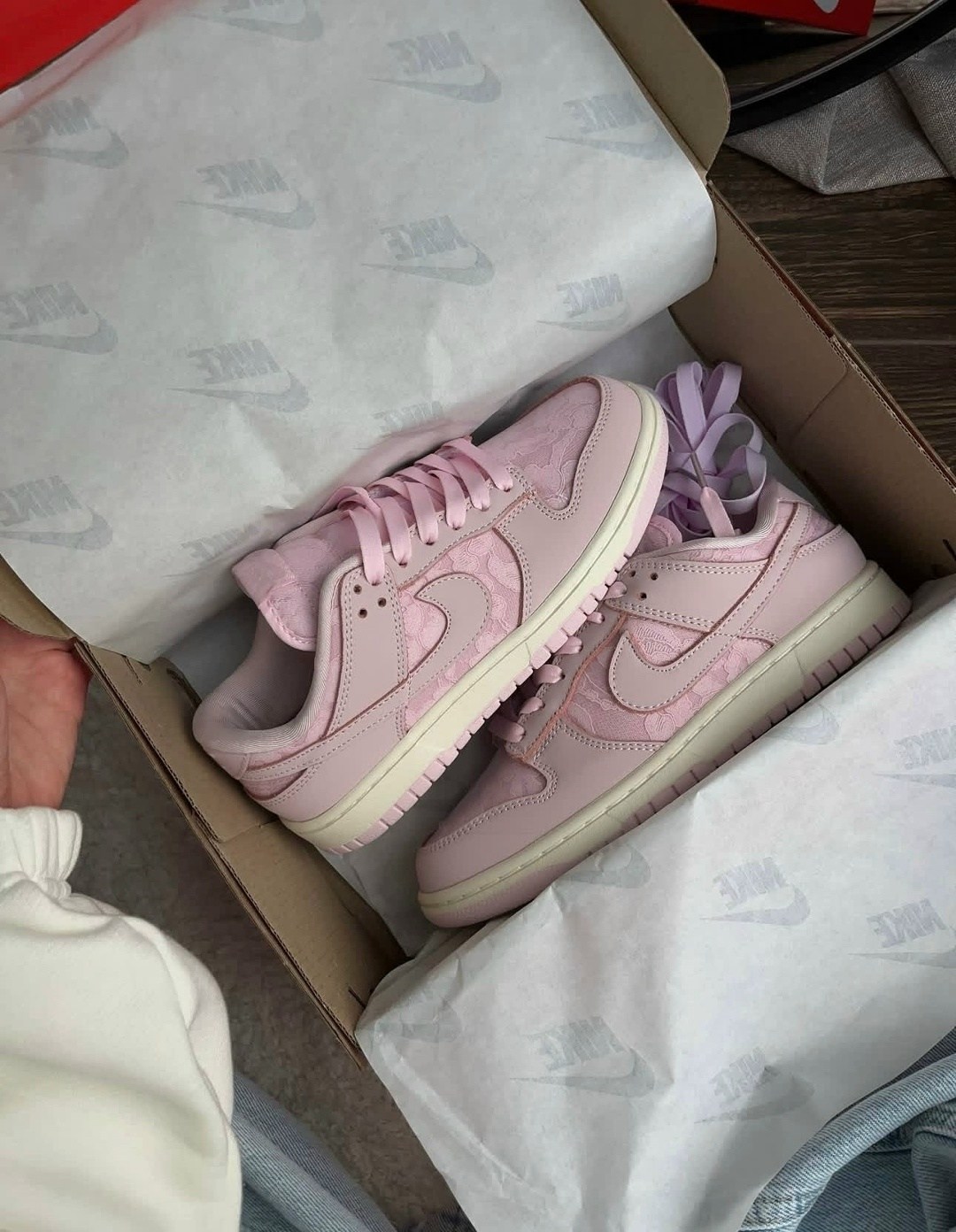 nike dunk low pink,dunk low nike,кроссовки,кроссовки nike wmns dunk low 'lace pack - regal pink' розовый,розовые nike dunk low
