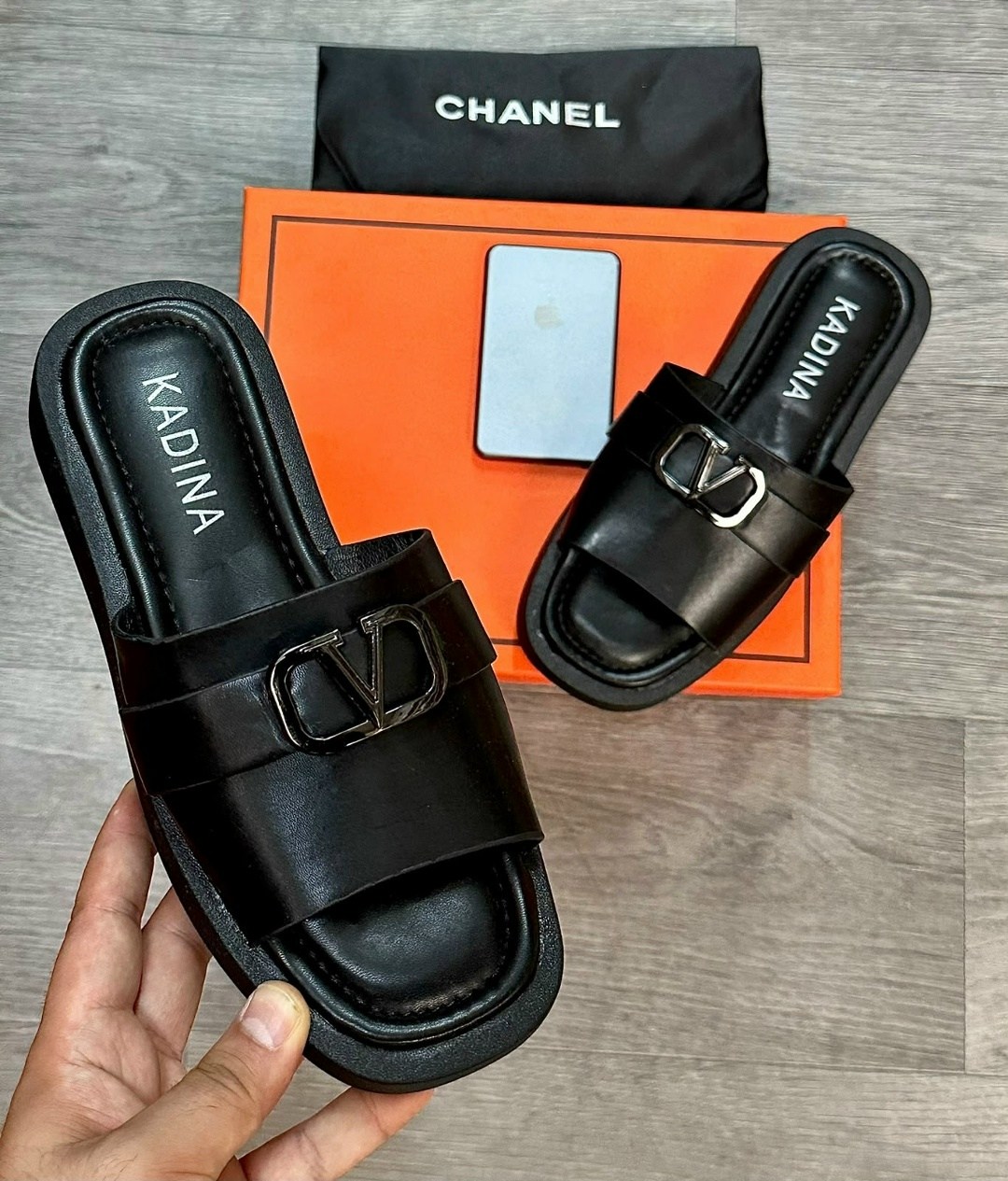 шлепанцы chanel,шлепанцы шанель,шлепанцы шанель черные,кожаные шлепанцы,