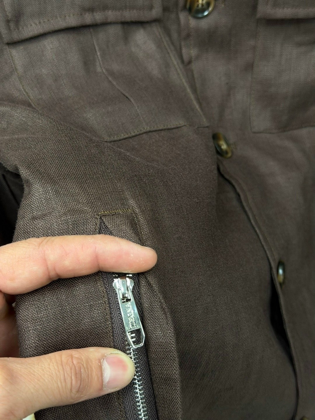 льняной костюм brunello cucinelli,костюм brunello cucinelli,мужская мода,костюм коричневый,костюм