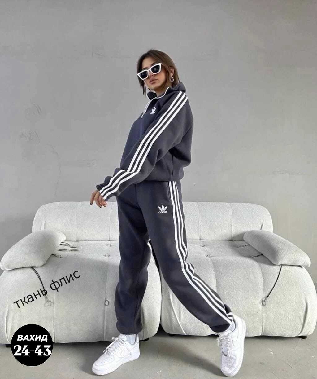 спортивный костюм женский adidas,зеленый костюм адидас,женский костюм адидас,спортивные костюмы женские,костюм женский adidas