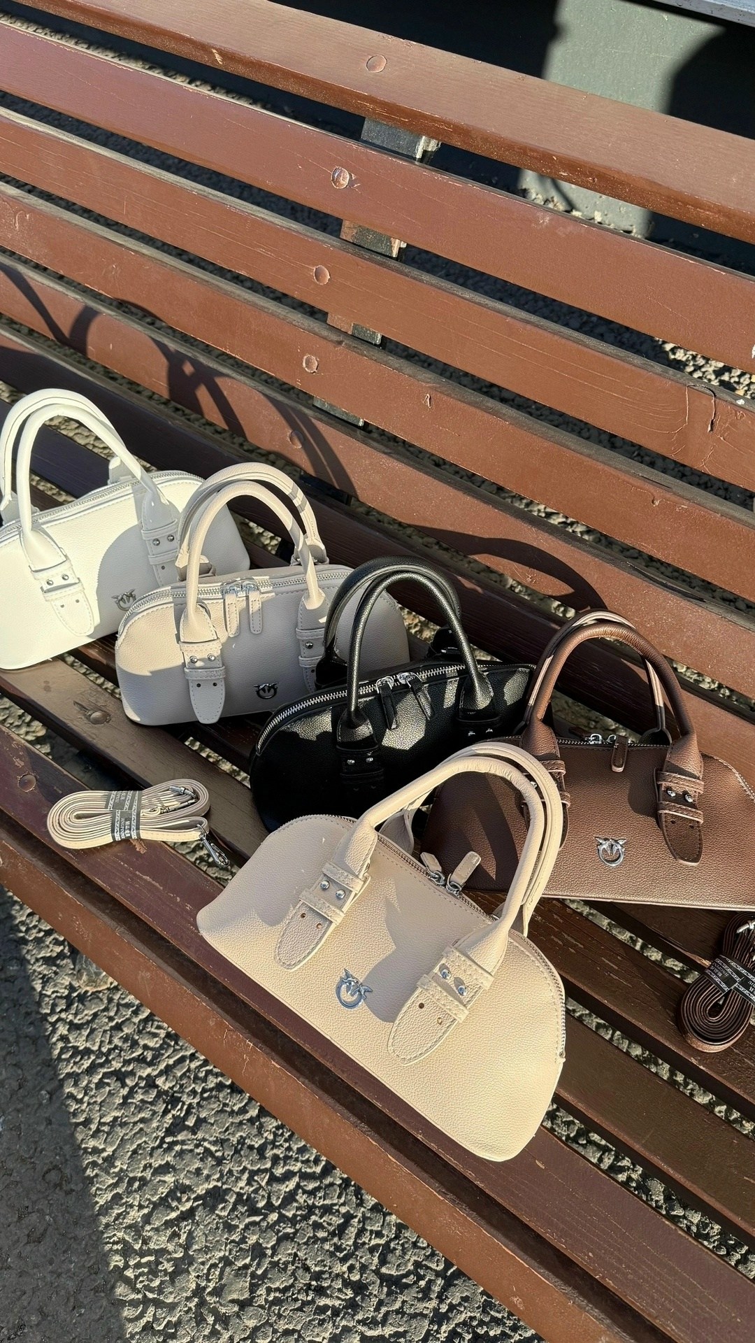 женская черная сумка escape baguette pinko,сумка,сумка женская,стильная сумка,сумка-тоут с верхней ручкой pinko черный