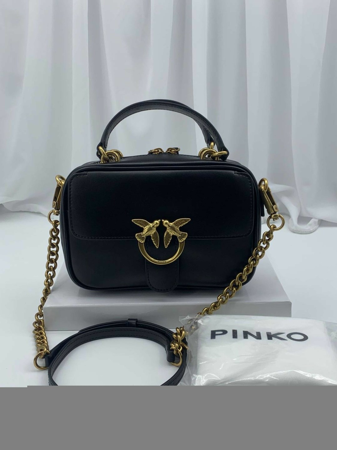 сумка pinko,женская сумка pinko,pinko сумка на плечо,сумка pinko белая,сумка женская пинко
