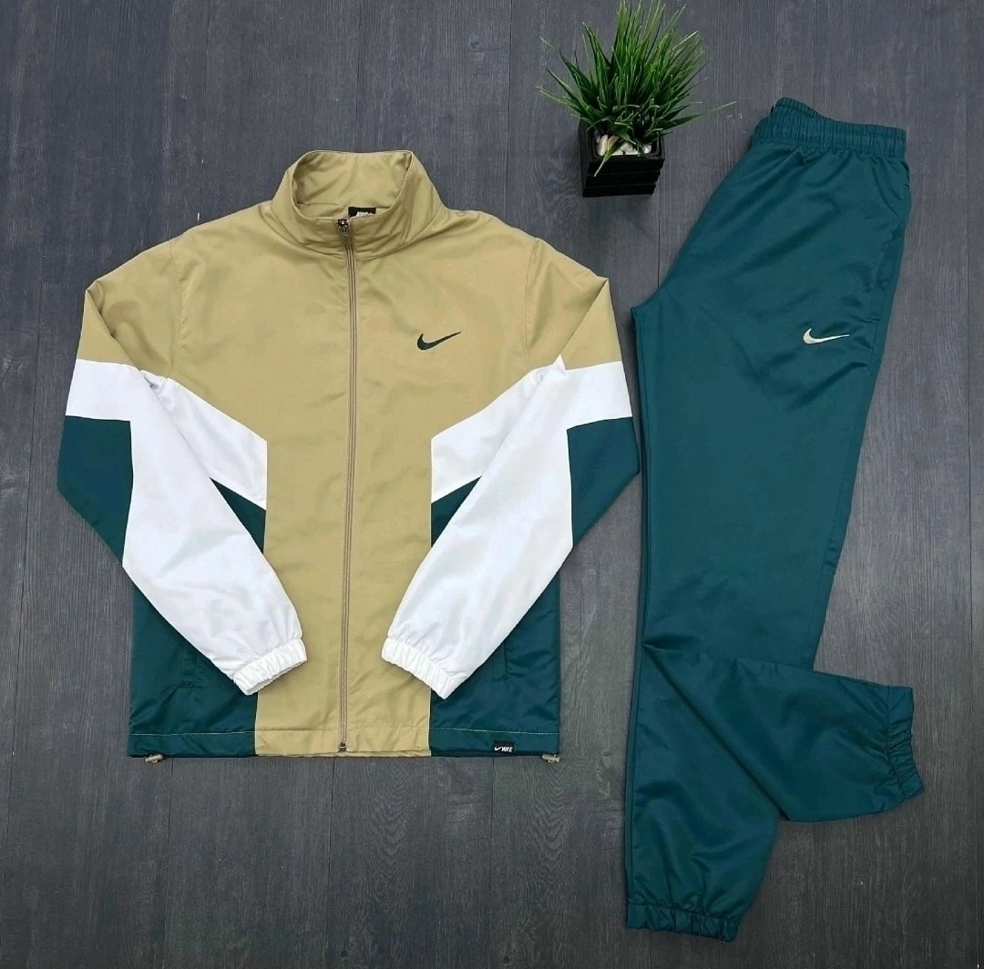 спортивный костюм nike мужской,спортивные костюмы nike,спортивный костюм nike на флисе,спортивный костюм nike плащевка,спортивные костюмы найк