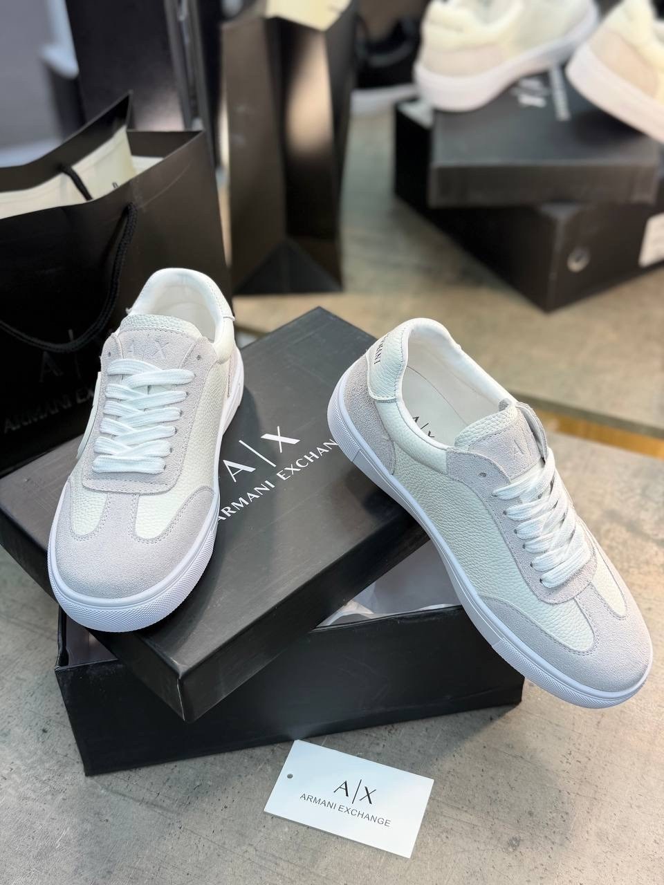 ,кроссовки armani exchange мужские,кроссовки armani exchange,armani exchange мужские кеды,кеды армани мужские