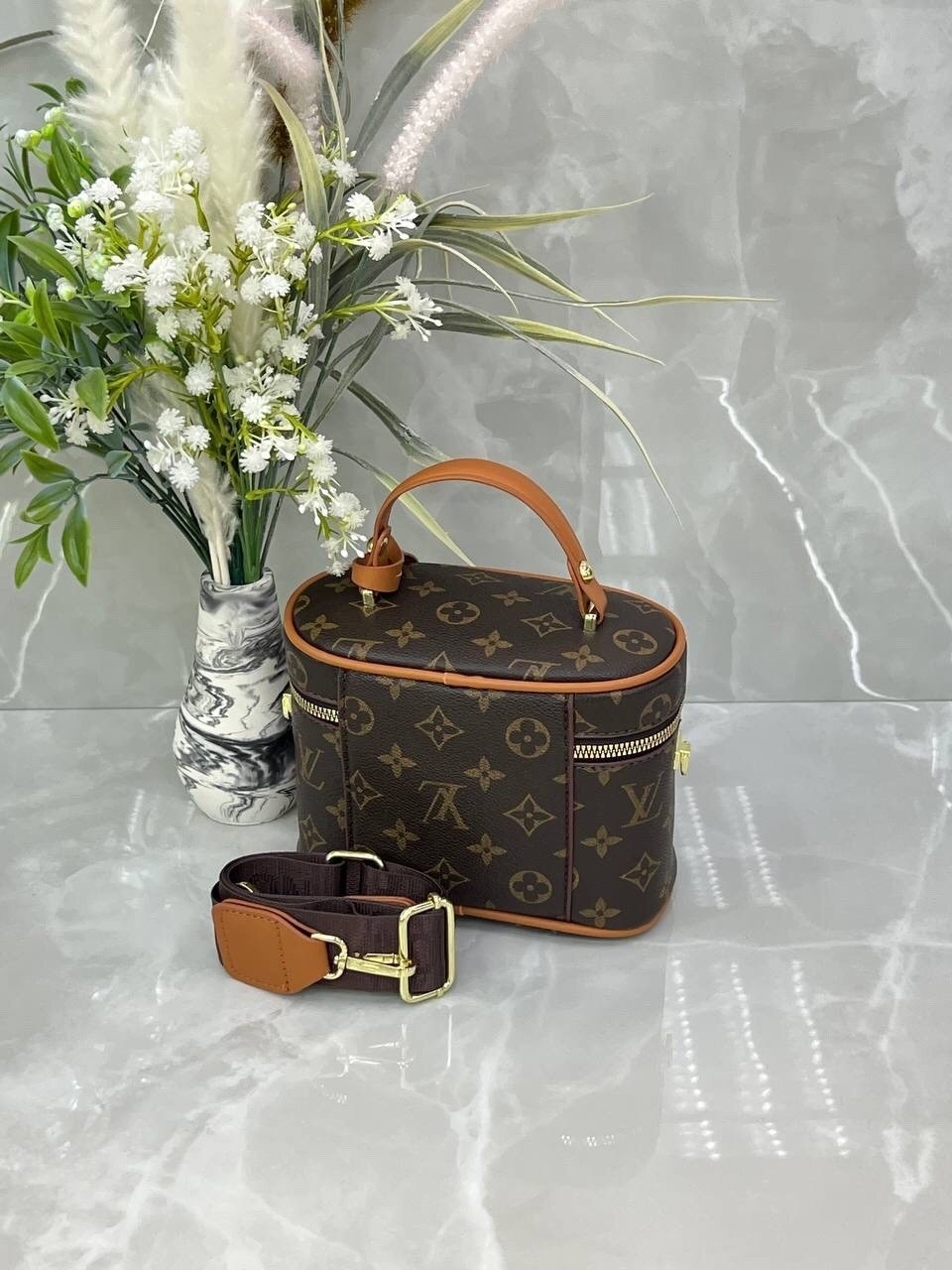 louis vuitton косметичка,louis vuitton косметичка louis vuitton,луи виттон косметичка,louis vuitton сумка,косметичка стильная