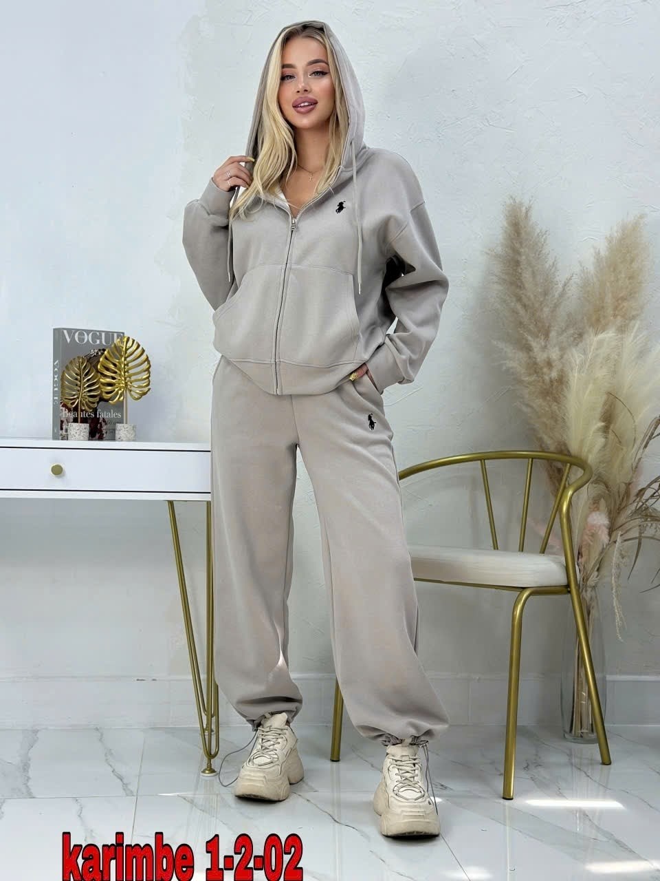 женские костюмы,женский спортивный костюм,костюм женские спортивные костюмы,спортивные костюм,костюм с начесом