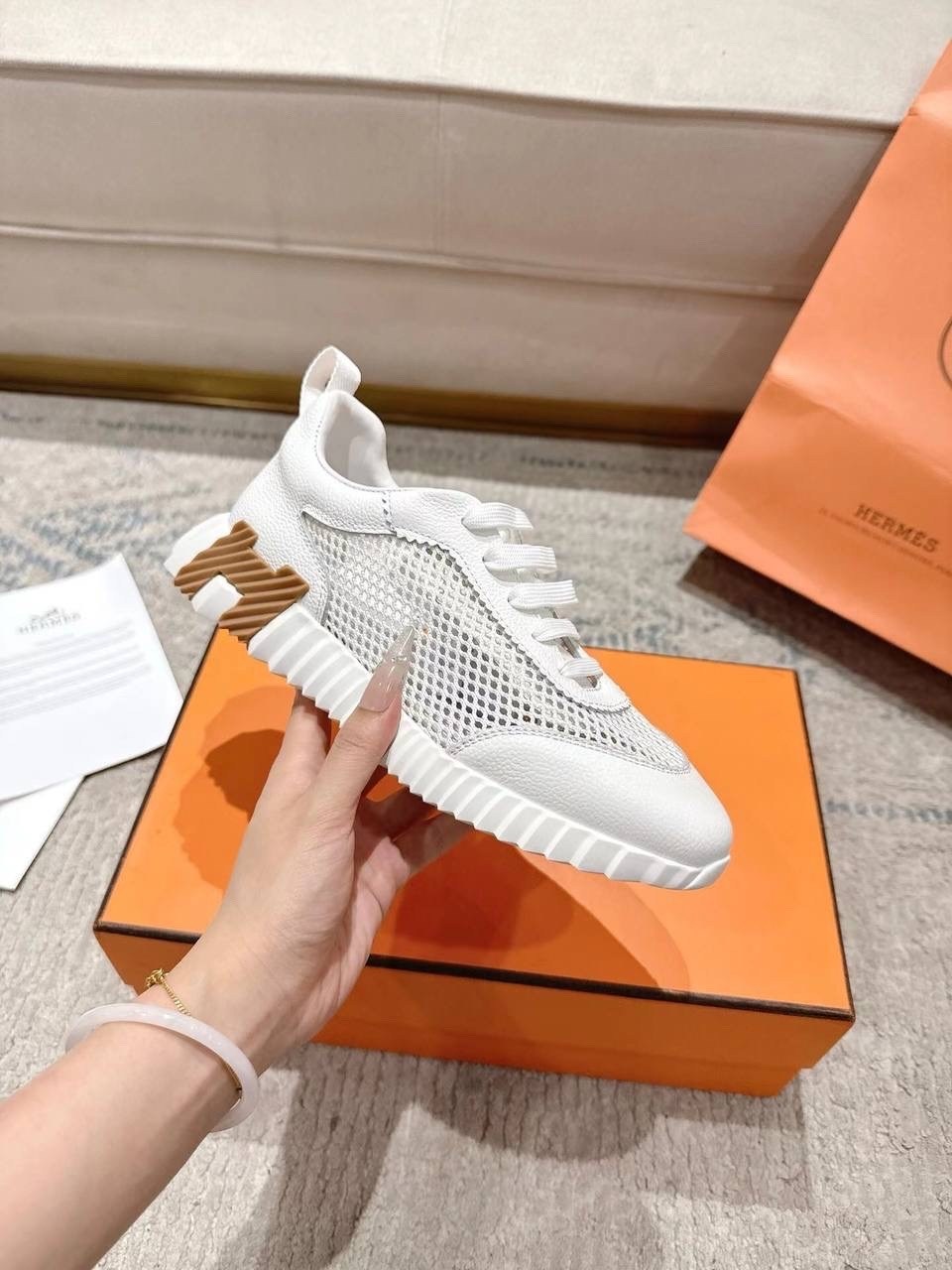 женские кроссовки hermes,кроссовки hermes,кроссовки эрмес,женские кроссовки,кроссовки брендовые