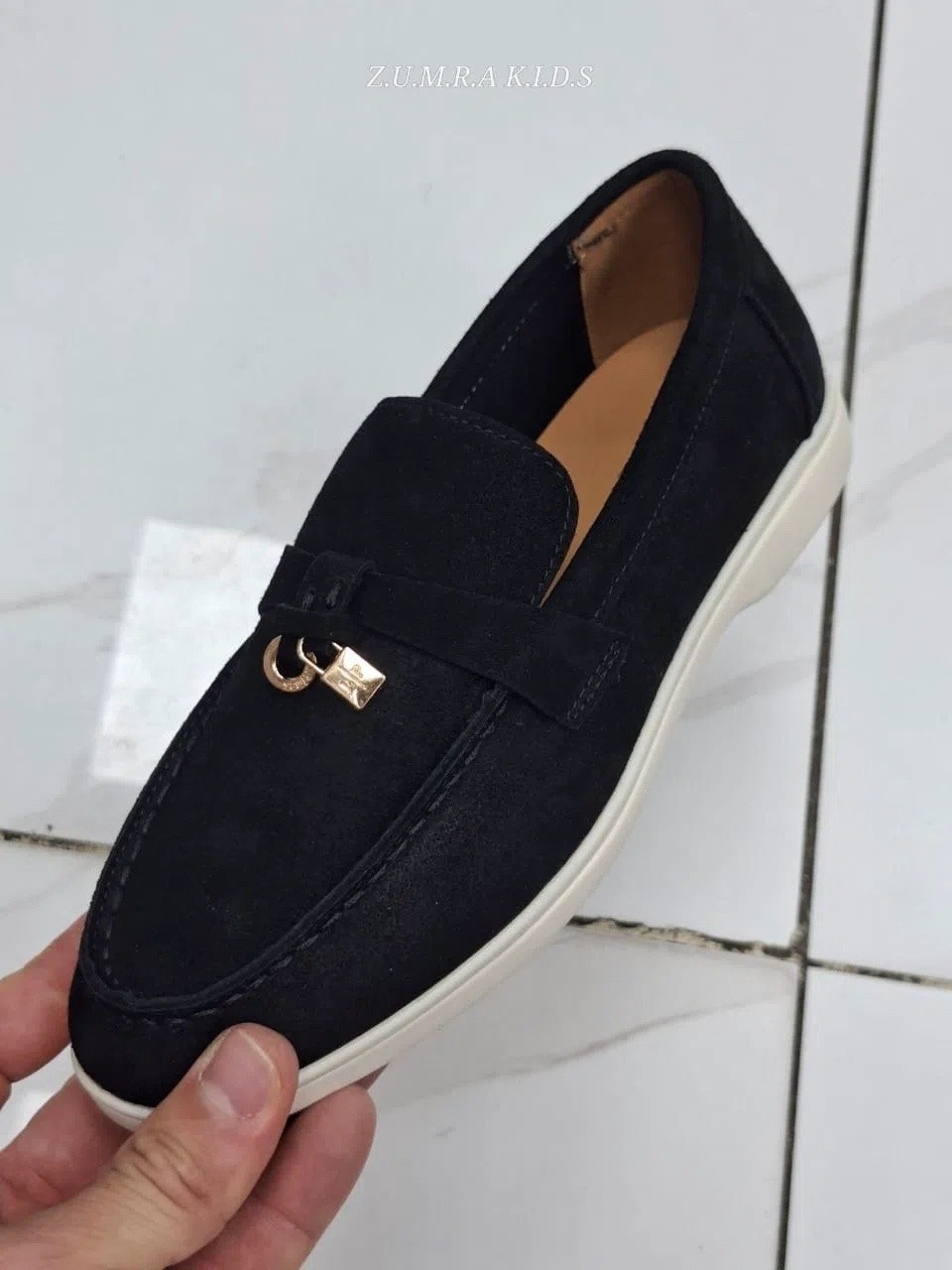 ,лоферы loro piana,лоферы,серые замшевые лоферы,лоферы