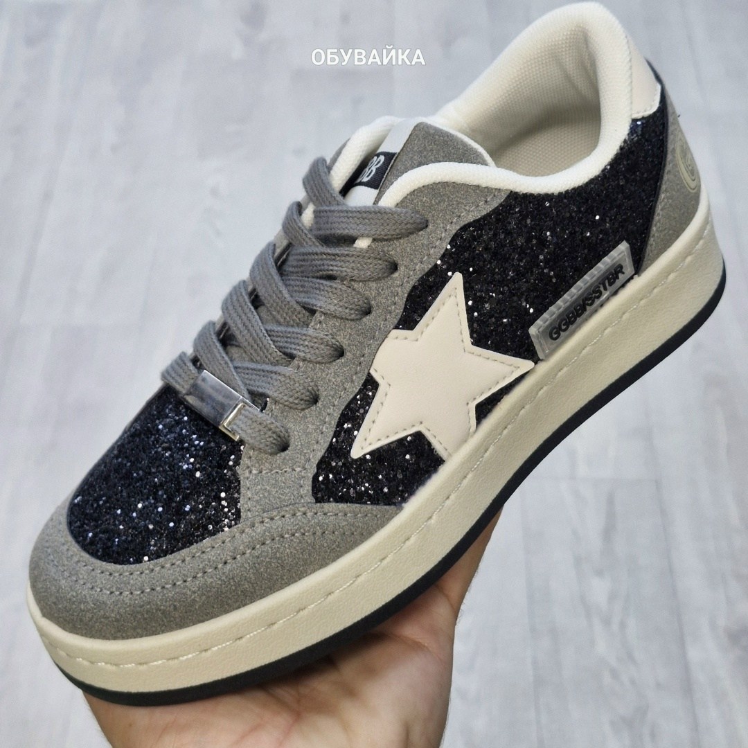 golden goose кеды hi star с блестками белый,кеды super-star с блестками golden goose черный,golden goose кеды с блестками,кроссовки golden goose с пайетками на платформе,