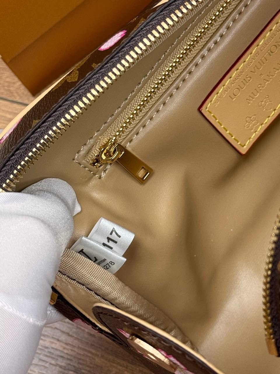 louis vuitton косметичка,луи виттон косметичка оригинал,louis vuitton косметичка louis vuitton,стильная косметичка,косметичка hermes