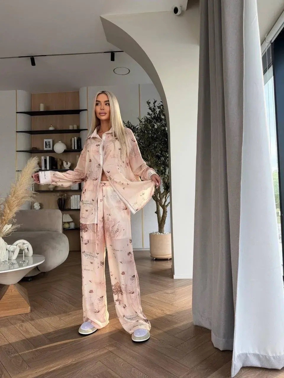 шелковый костюм в пижамном стиле trend.collection 232120803,модные костюмы,костюм в пижамном стиле шелк сатин,шелковый домашний костюм в пижамном стиле,костюм в пижамном стиле