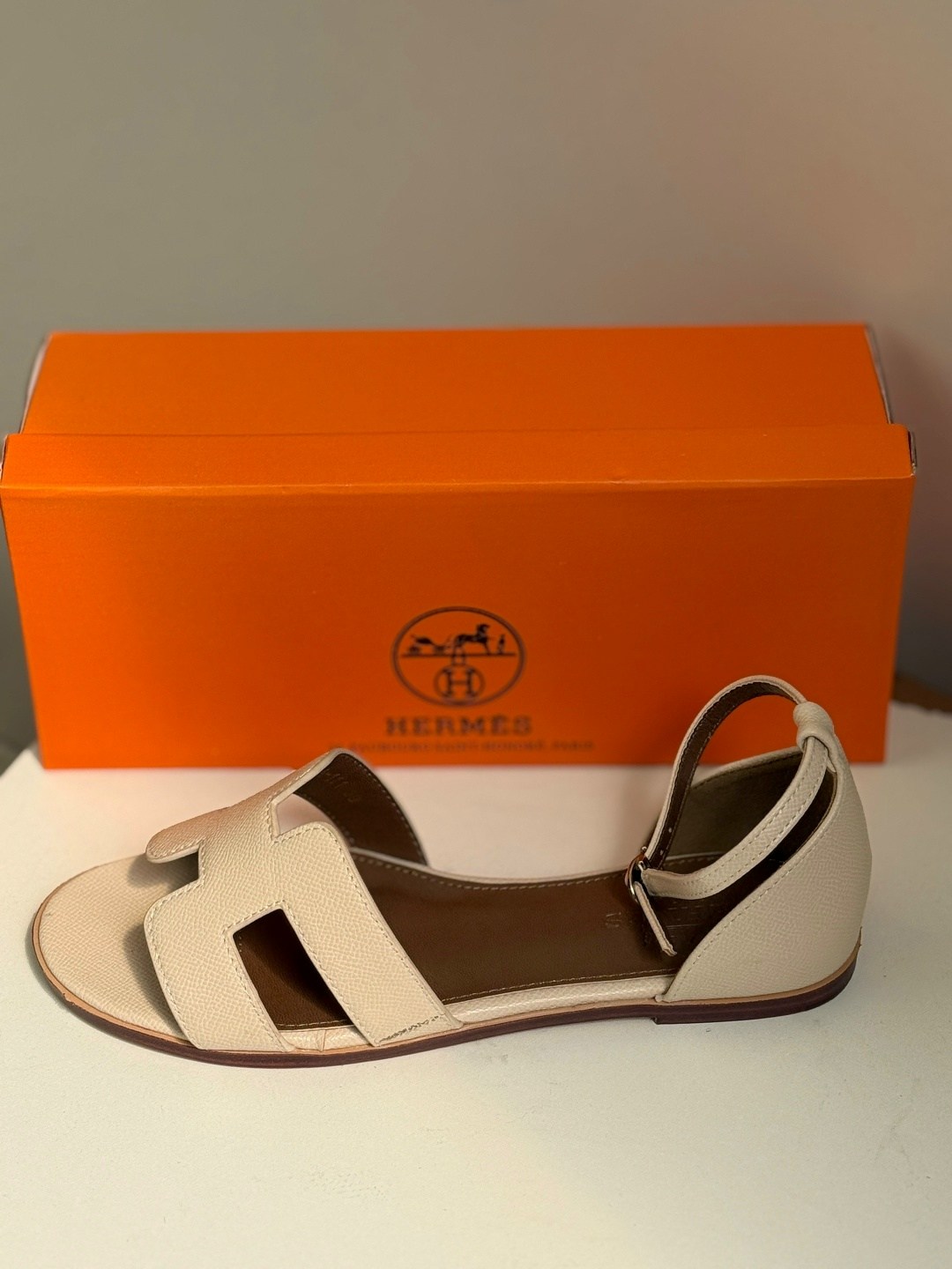 босоножки hermes,босоножки женские hermes,сандалии hermes,босоножки hermes santorini,босоножки эрмес