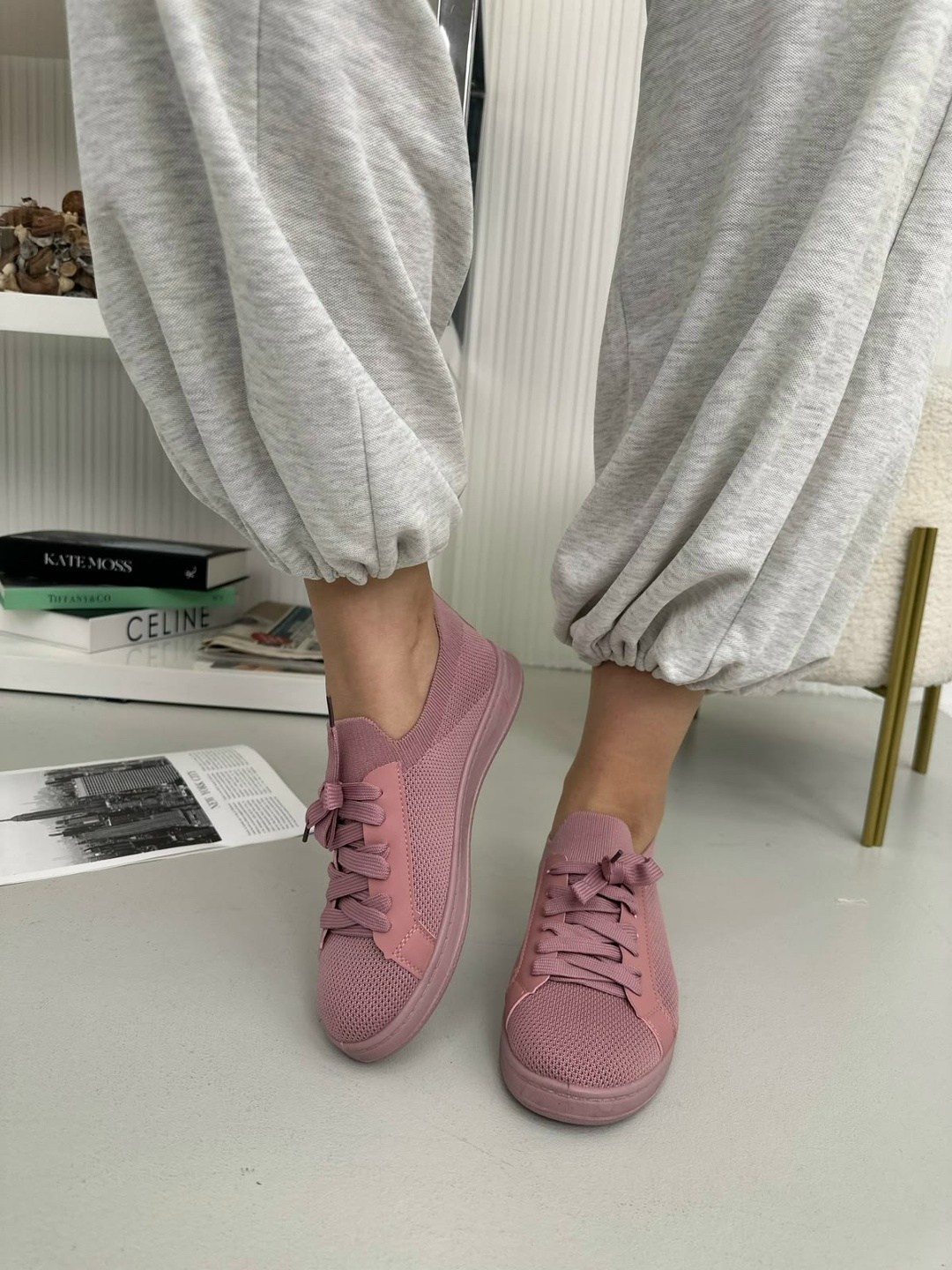 ,кеды женски,кроссовки lacoste,кроссовки женскиe,спортивная