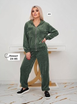 Костюм