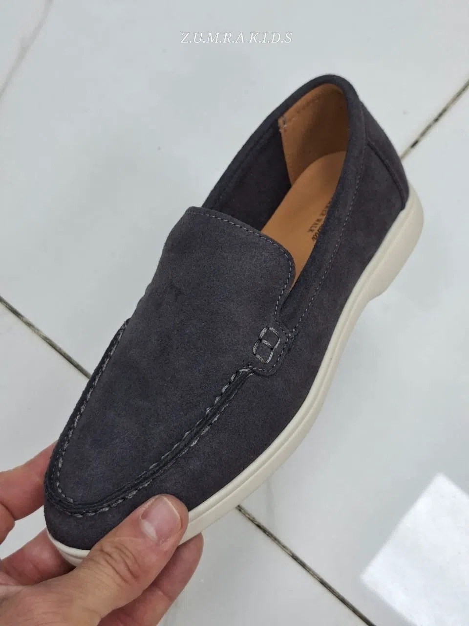,лоферы loro piana,лоферы,серые замшевые лоферы,лоферы