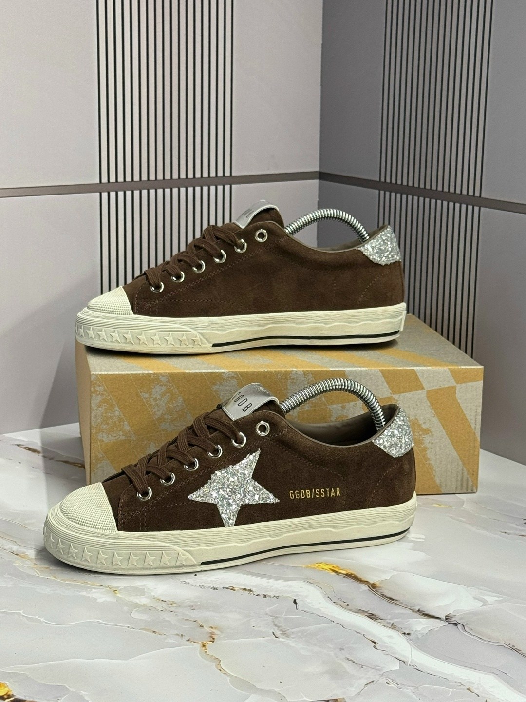 кроссовки golden goose,,кроссовки golden goose hi star из замши коричневый,кеды golden goose,кеды golden goose женские