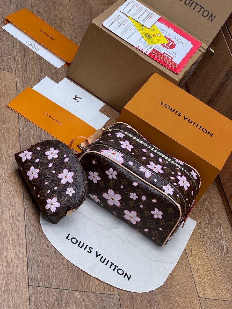 louis vuitton косметичка,луи виттон косметичка оригинал,louis vuitton косметичка louis vuitton,стильная косметичка,косметичка hermes