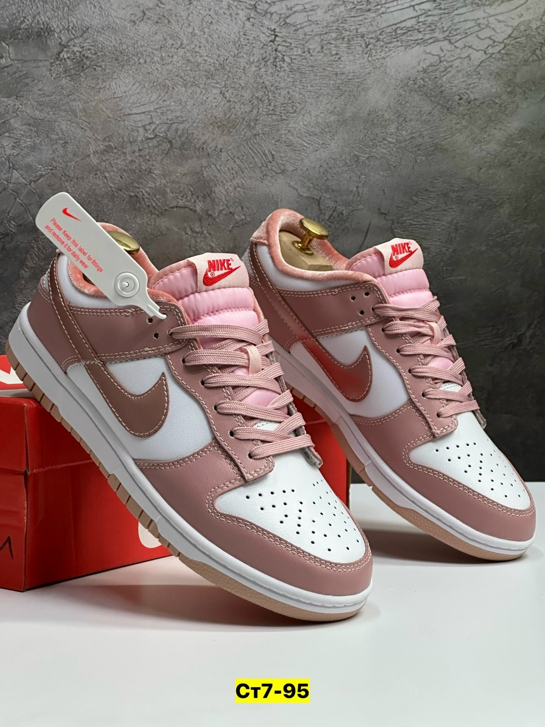 кроссовки,найк данк лоу пинк вельвет,кроссовки nike dunk low,nike dunk low,кроссовки женские nike