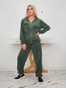 Костюм