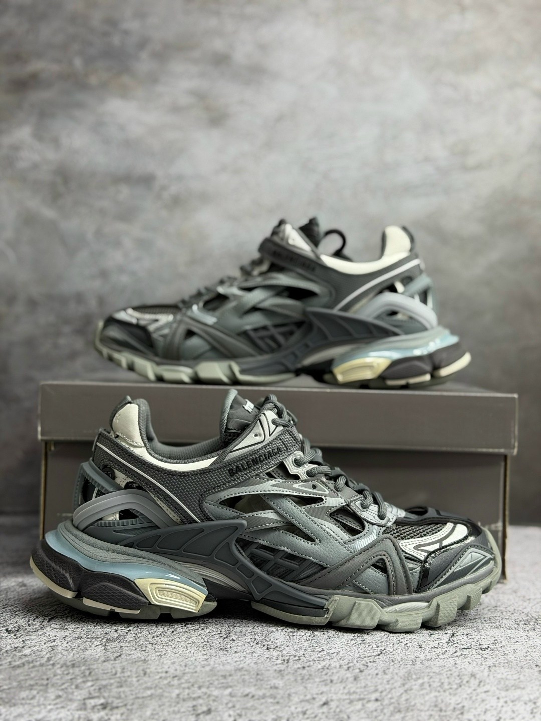 кроссовки balenciaga track 2,кроссовки balenciaga track led sneaker 'grey',track balenciaga 2,balenciaga кроссовки,кроссовки balenciaga track